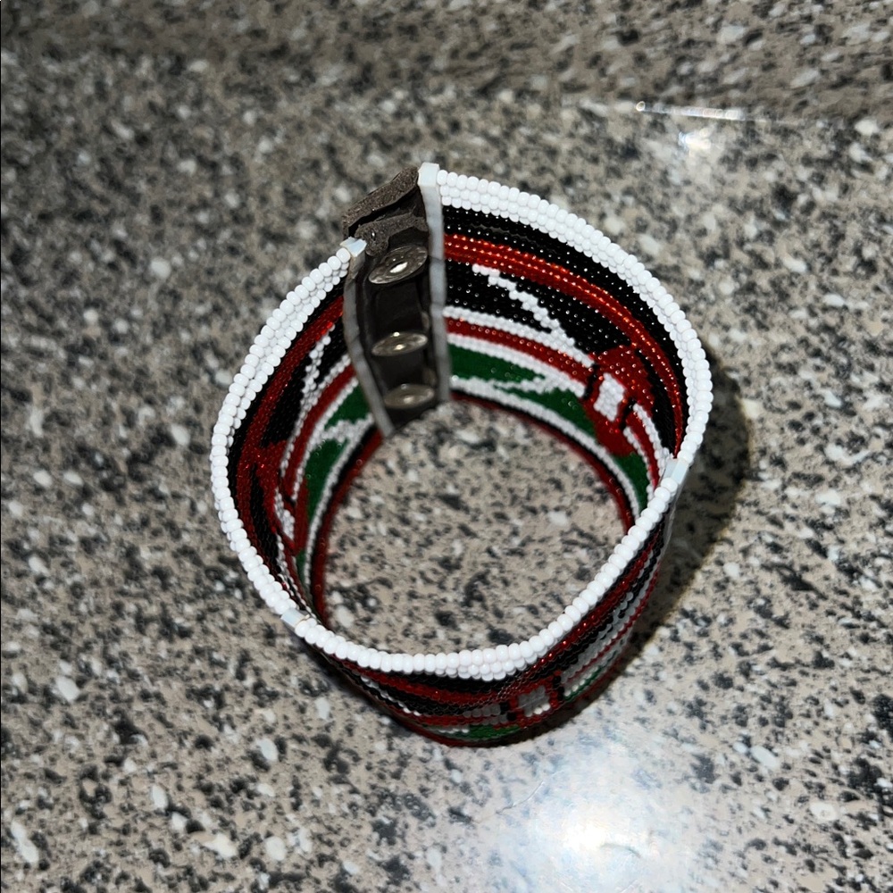 Handcrafted African Beaded Bracelet. - Picture 9 of 10